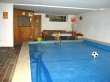 grosses-ferienhaus-fuer-8-personen-mit-eigenem-schwimmbad-und-sauna