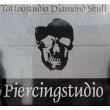 tattoo--und-piercingstudio-diamond-skull